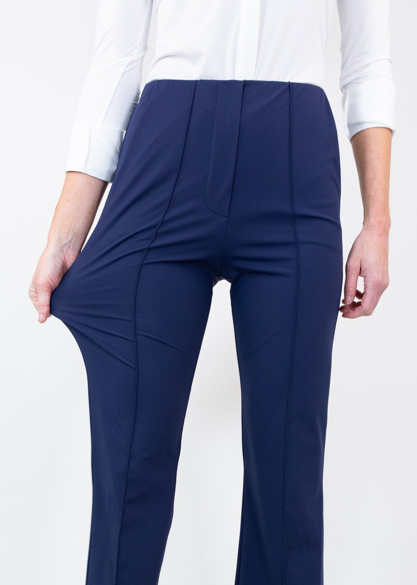 SOFIE - Pantaloni evazați cu talie înaltă pentru un look elegant