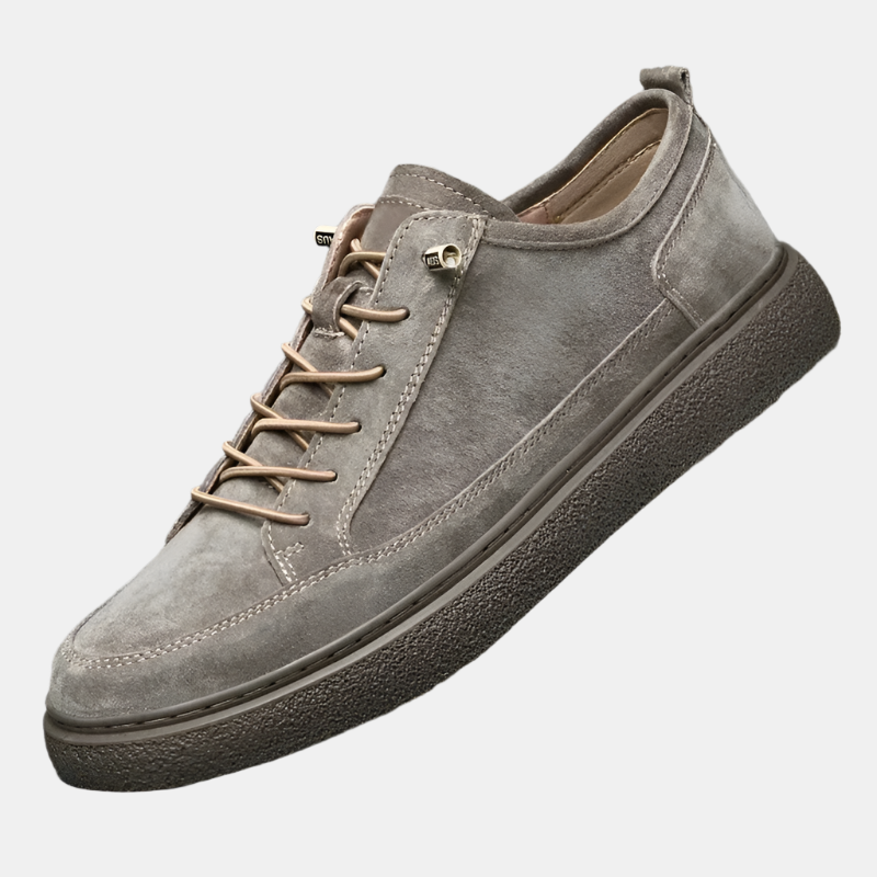 Adidași din Piele Suede